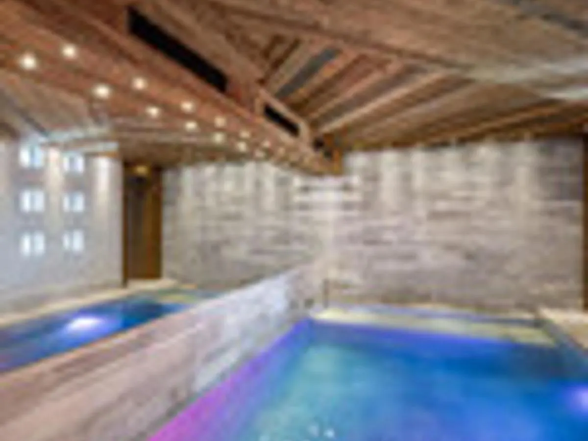 Chalet D'Exception Avec Piscine, Hammam Et Ascenseur A Val D'Isere, Proche Des Pistes - Fr-1-567-38